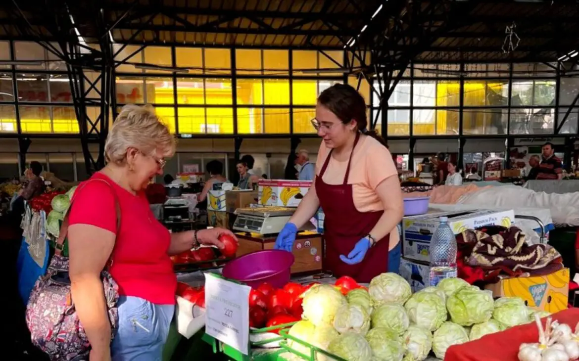 A luat 9.50 la BAC si nu ii este rusine sa vanda rosii in piata