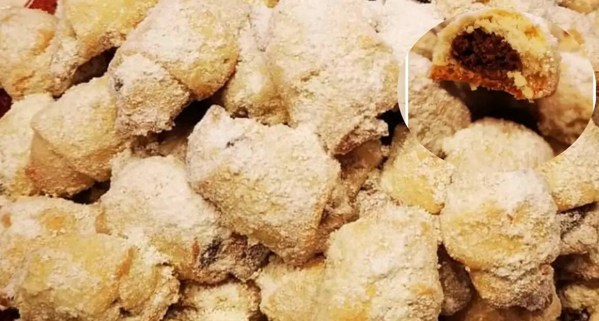 Cornulețe Fragede cu Untură – Rețetă Rapidă și Delicioasă pentru Sarbatori
