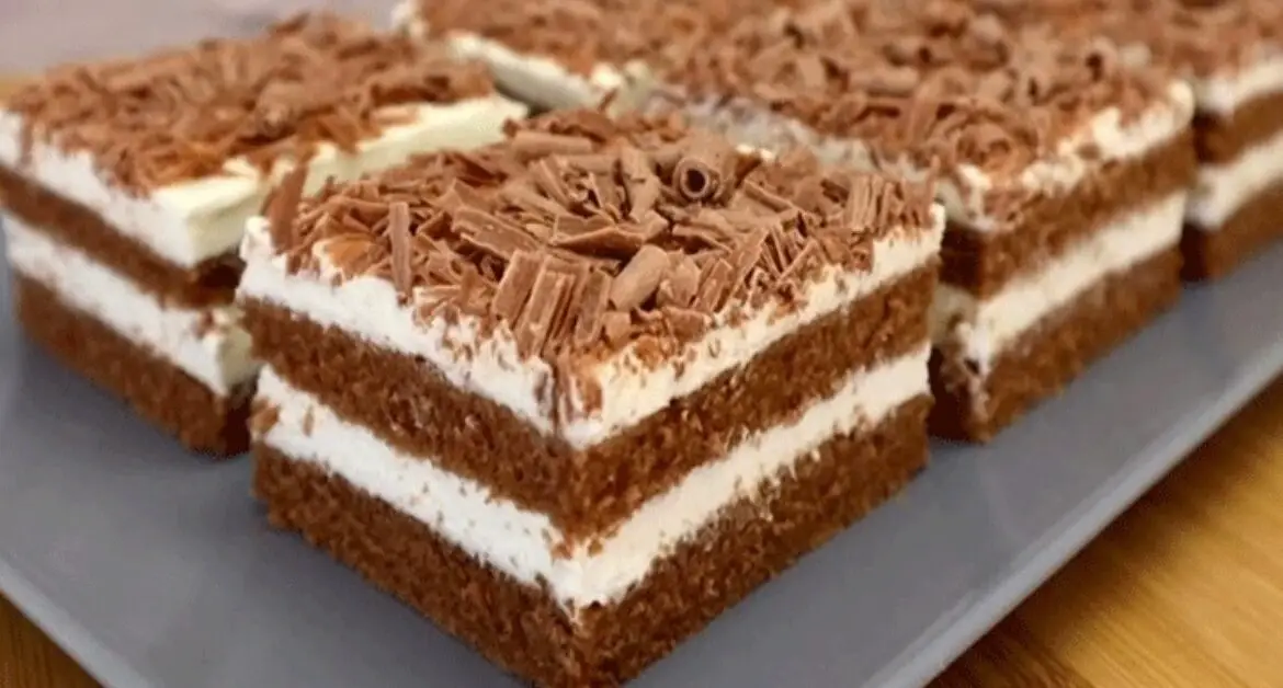 Prăjitură cu Ciocolată și Cremă de Mascarpone – Desert Ideal Pentru Orice Ocazie