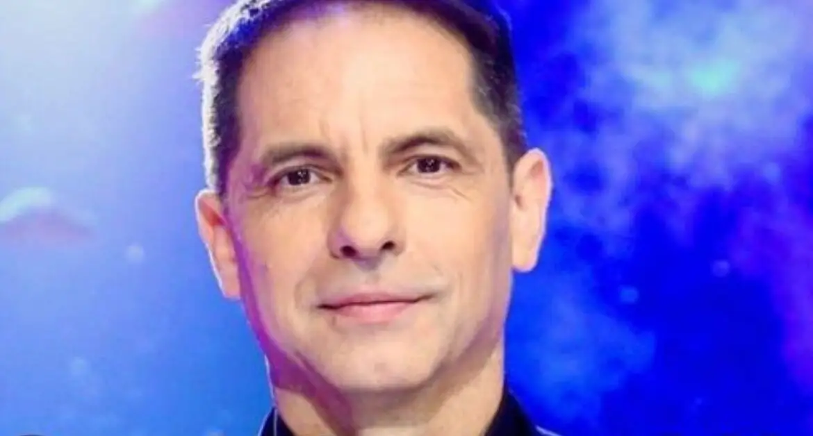 Mircea Badea vs. Dan Negru: O Analiză a Controversei în Social Media