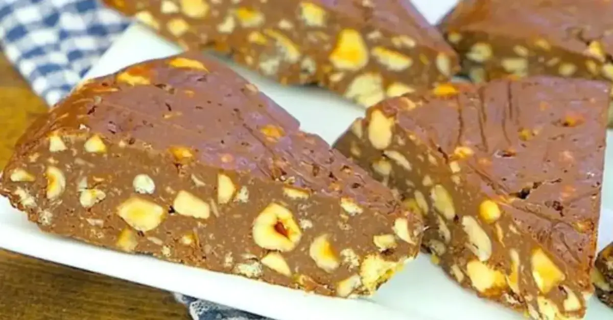 Prăjitură de Ciocolată Fără Coacere – Doar 4 Ingrediente, Fără Zahăr