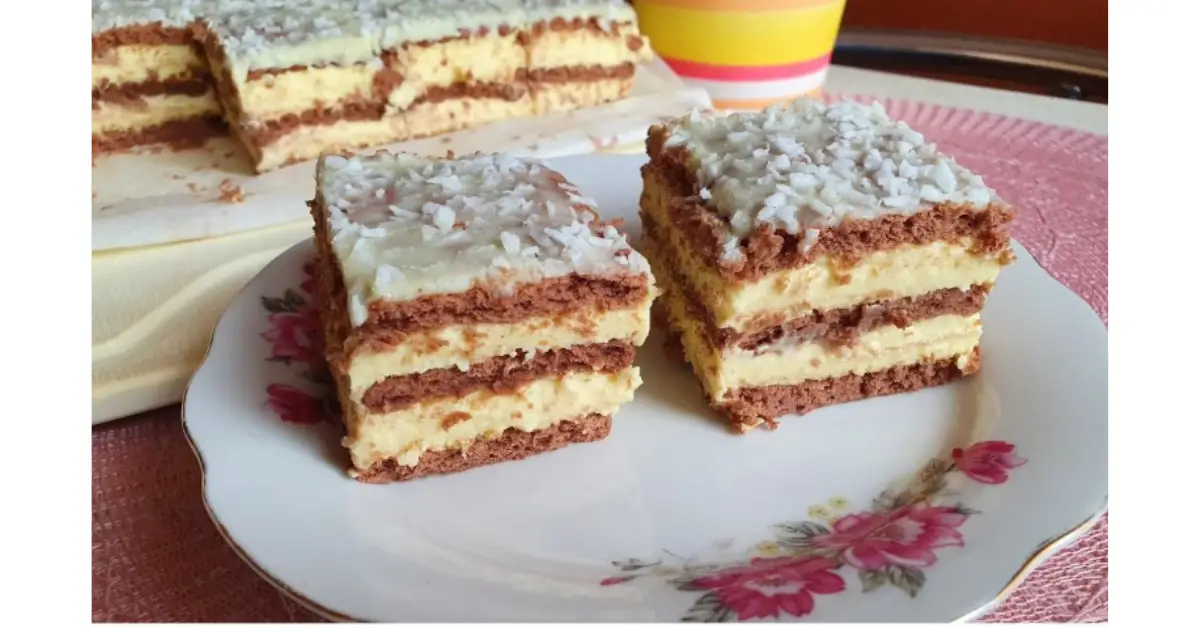 Cheesecake fiert cu biscuiți – prăjitură rapidă, fără coacere și plină de savoare